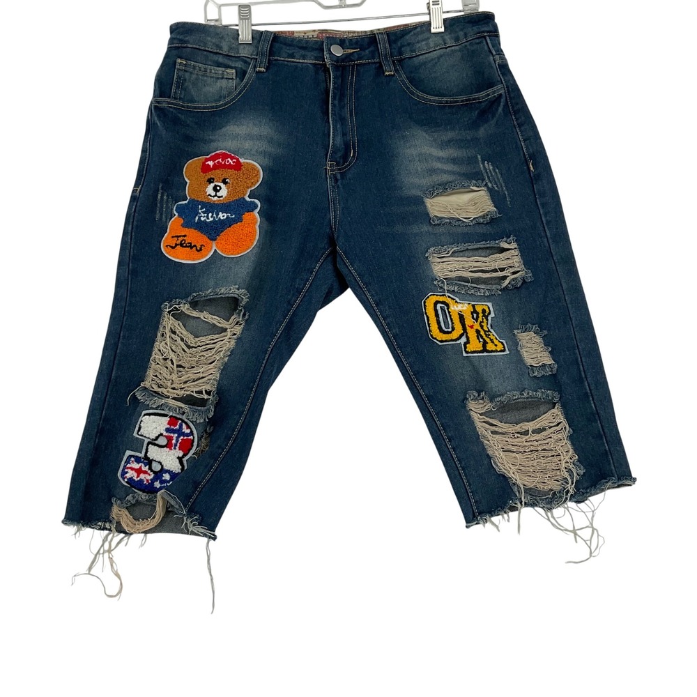 Mens Distressed Denim Shorts Medium Wash Graphic Teddy Bear Patch Raw Hem Size M